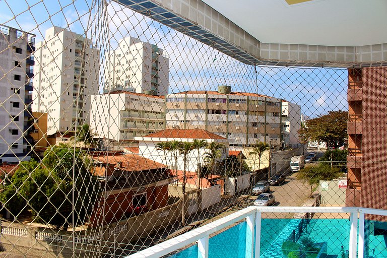 Apartamento na Praia do Tombo em Guarujá-SP